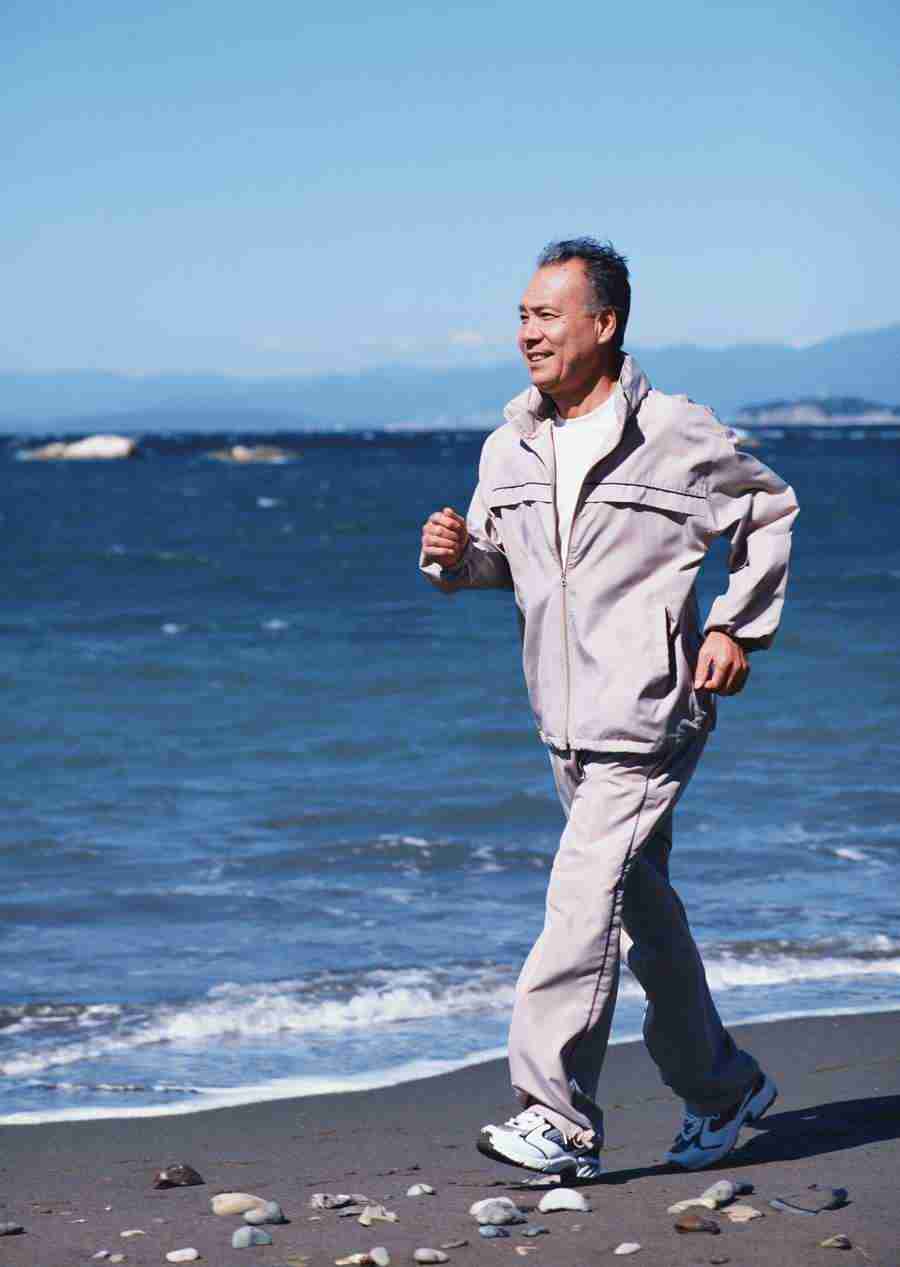 Seniors on Holiday - Datacraft Sozaijiten  ></a>
<script language=JavaScript> 
  var txt = 