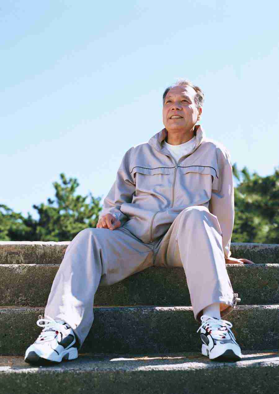 Seniors on Holiday - Datacraft Sozaijiten  ></a>
<script language=JavaScript> 
  var txt = 