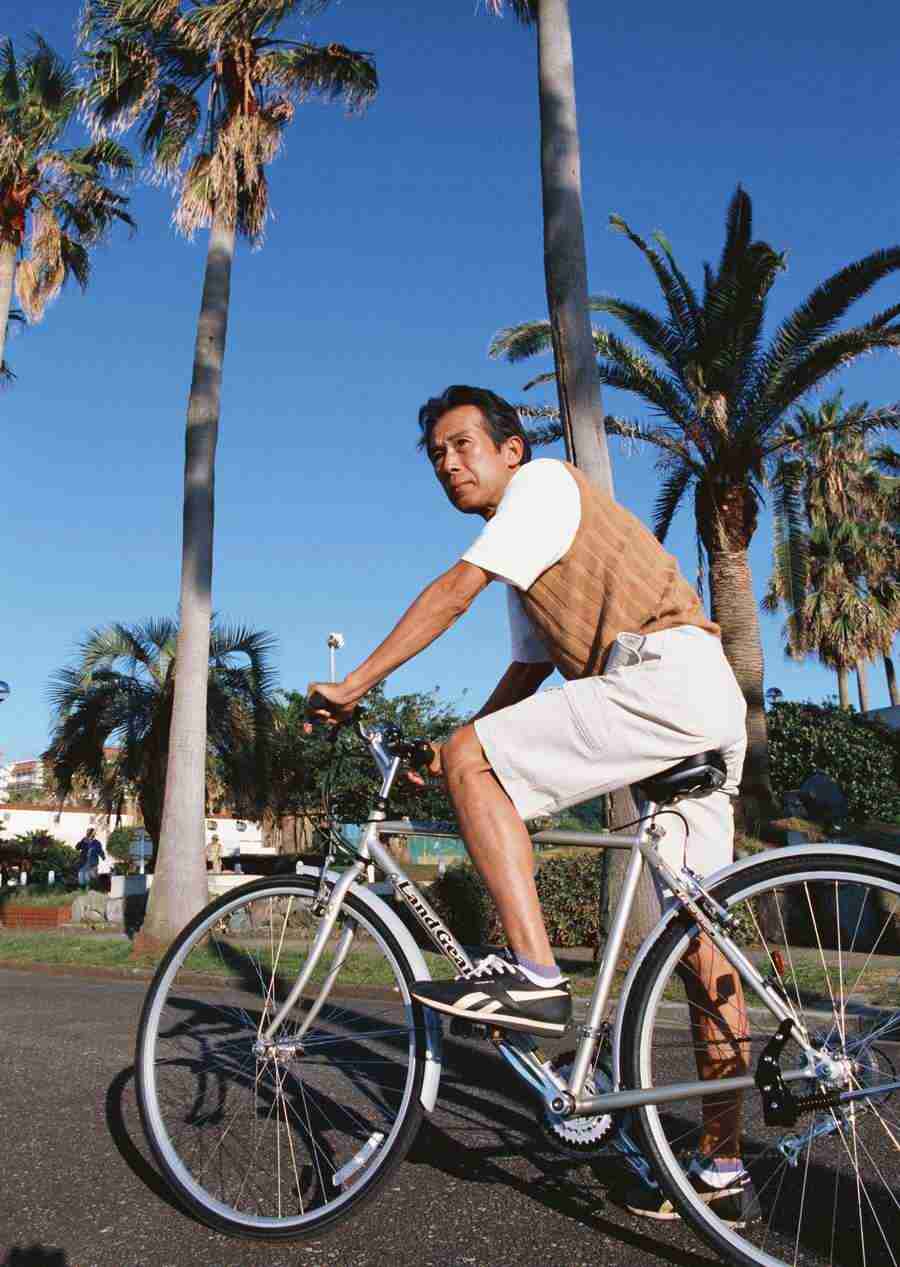 Seniors on Holiday - Datacraft Sozaijiten  ></a>
<script language=JavaScript> 
  var txt = 