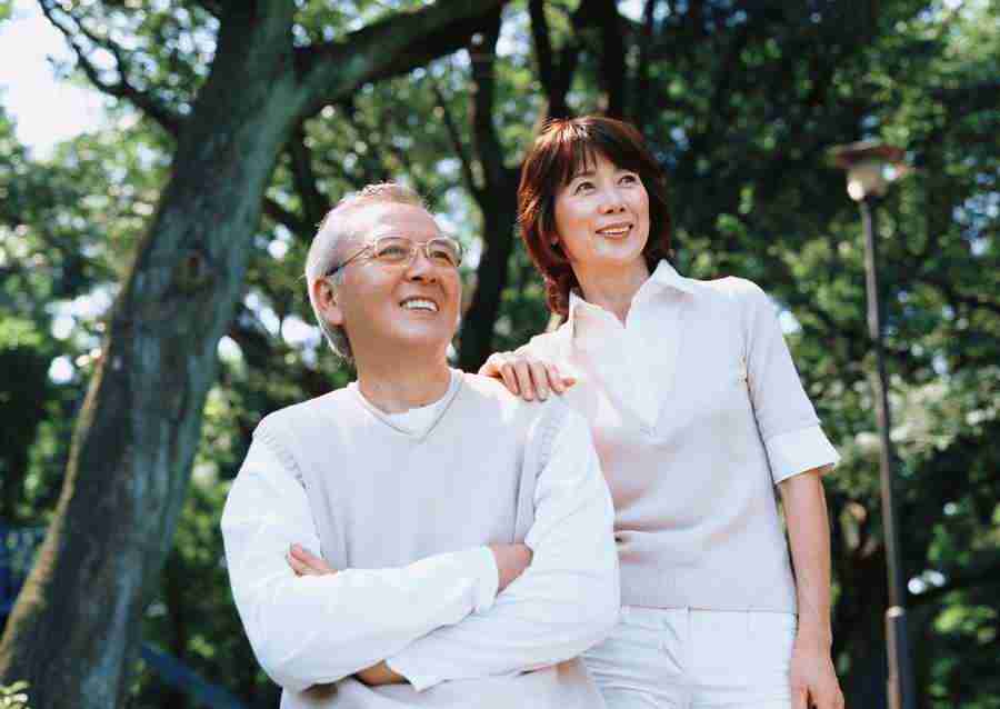 Seniors on Holiday - Datacraft Sozaijiten  ></a>
<script language=JavaScript> 
  var txt = 