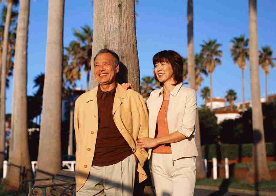 Seniors on Holiday - Datacraft Sozaijiten  ></a>
<script language=JavaScript> 
  var txt = 