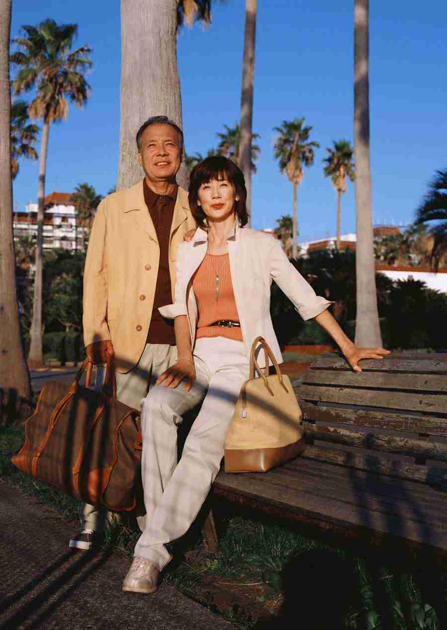 Seniors on Holiday - Datacraft Sozaijiten  ></a>
<script language=JavaScript> 
  var txt = 