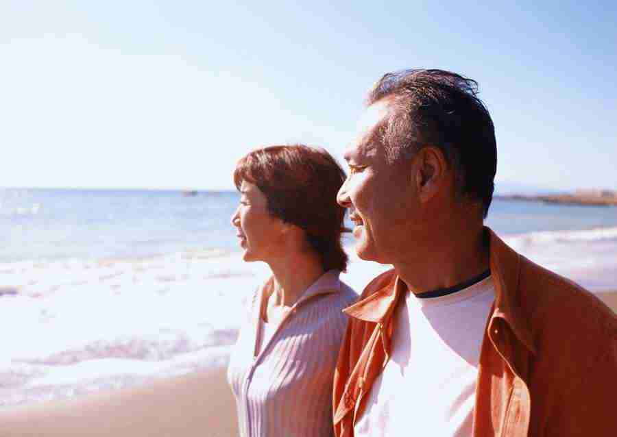 Seniors on Holiday - Datacraft Sozaijiten  ></a>
<script language=JavaScript> 
  var txt = 