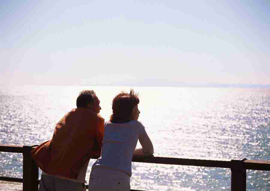 Seniors on Holiday - Datacraft Sozaijiten  ></a>
<script language=JavaScript> 
  var txt = 