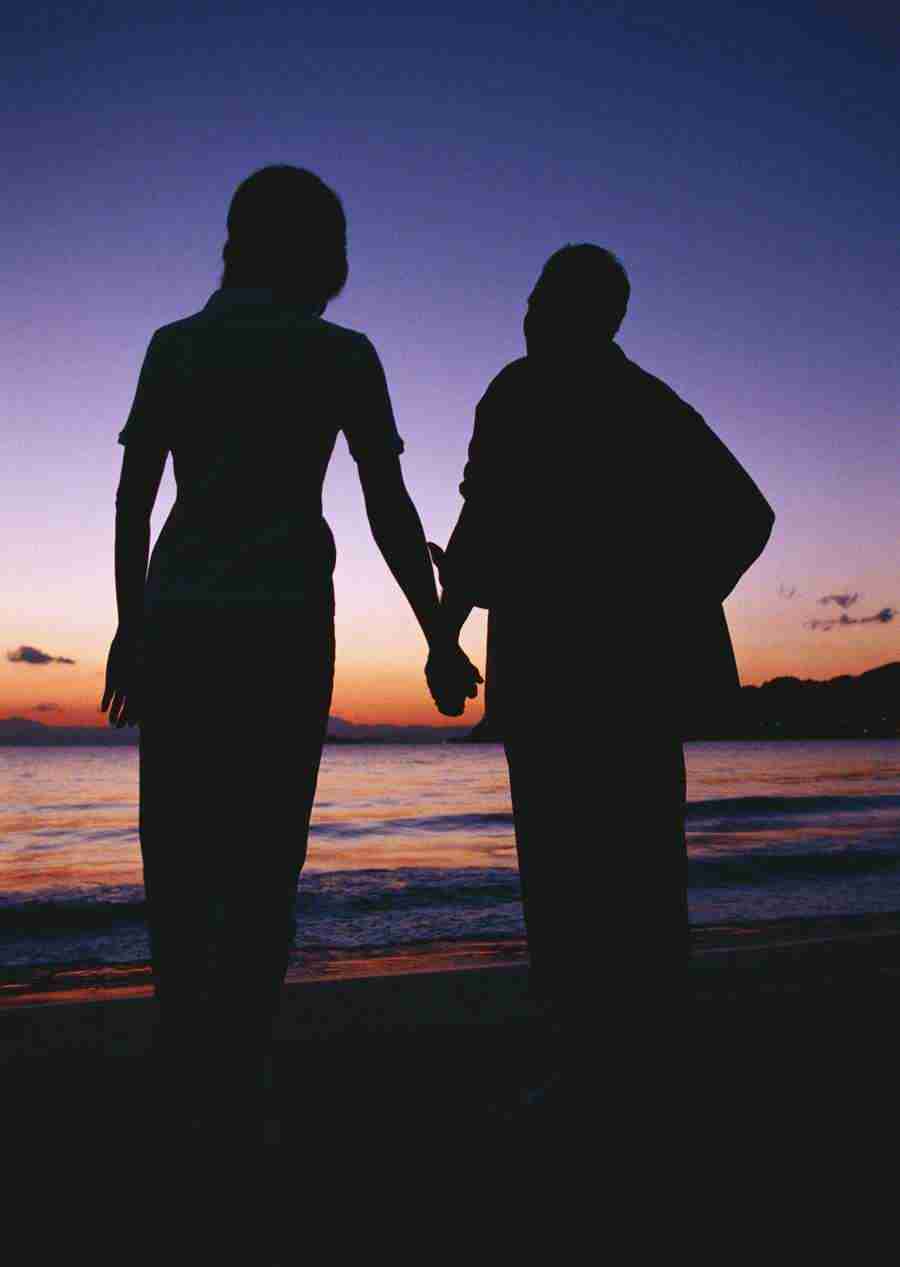 Seniors on Holiday - Datacraft Sozaijiten  ></a>
<script language=JavaScript> 
  var txt = 