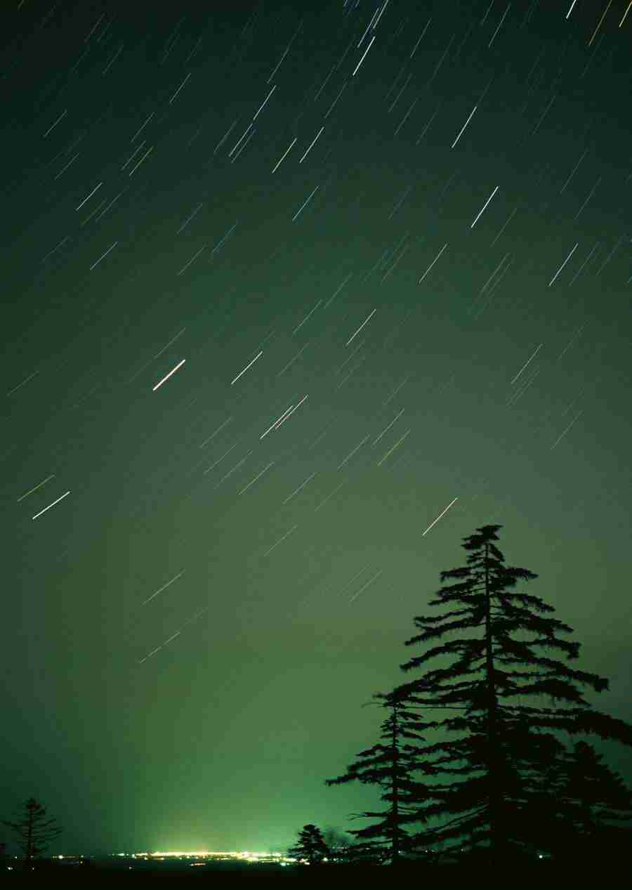 Starry Skies and Space - Datacraft Sozaijiten  ></a>
<script language=JavaScript> 
  var txt = 