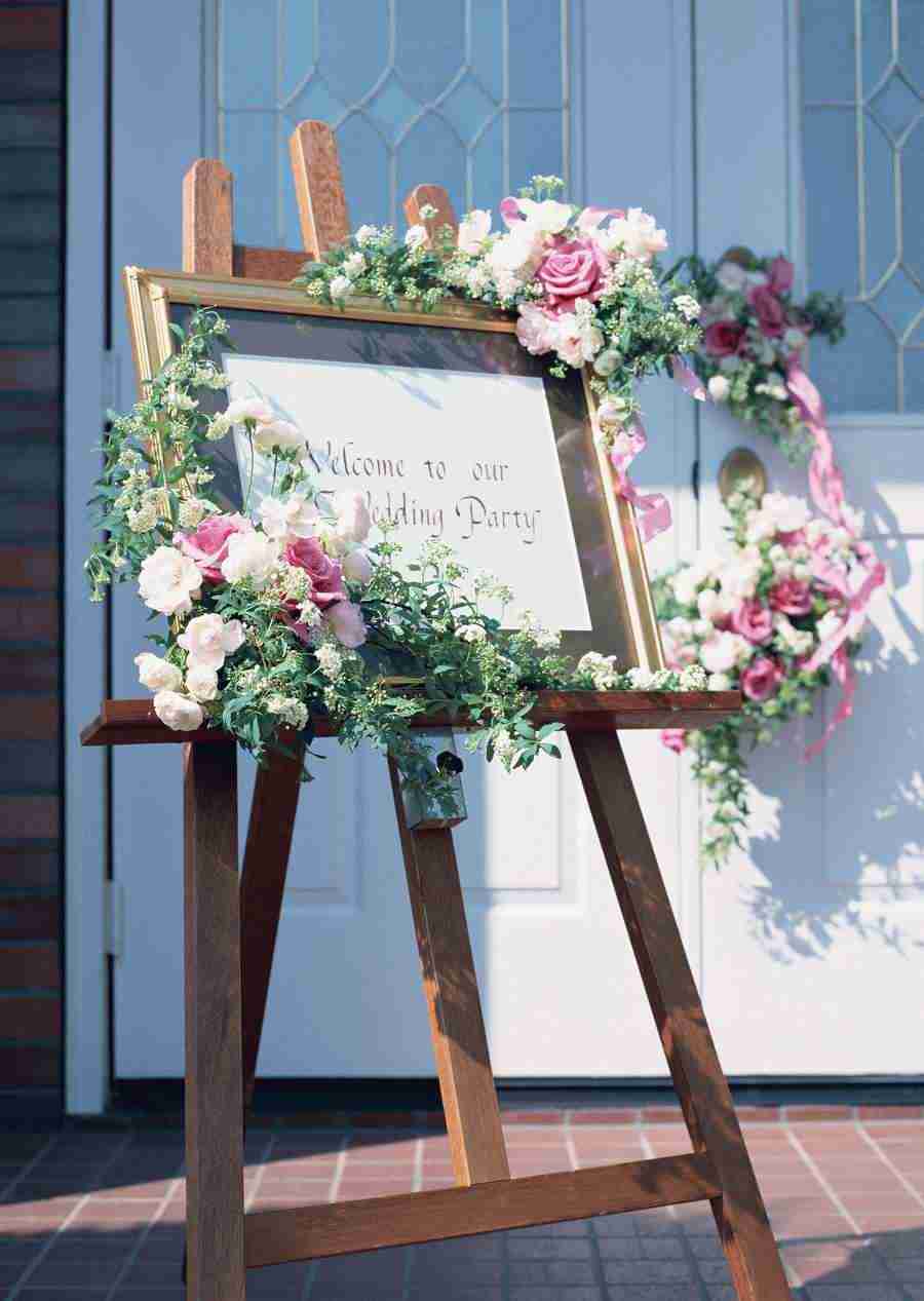 Wedding Flowers - Datacraft Sozaijiten  ></a>
<script language=JavaScript> 
  var txt = 
