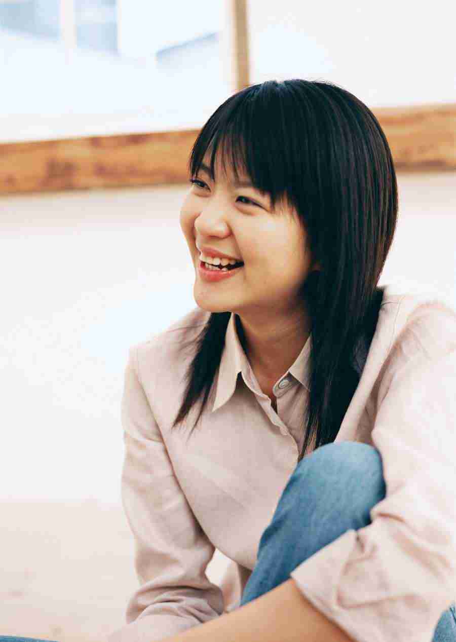 Woman Freshness And Smiles - Datacraft Sozaijiten  ></a>
<script language=JavaScript> 
  var txt = 