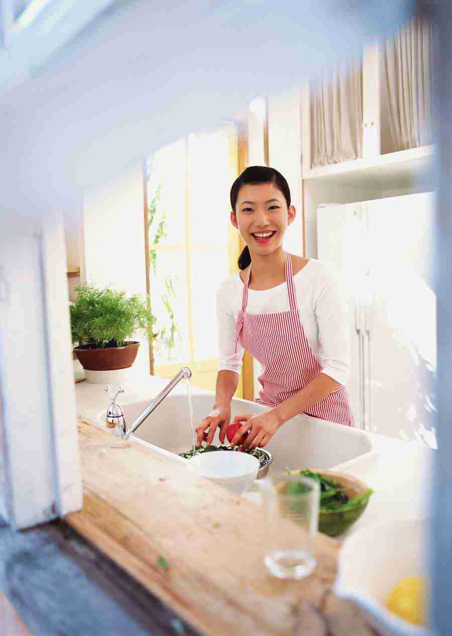 Woman Freshness And Smiles - Datacraft Sozaijiten  ></a>
<script language=JavaScript> 
  var txt = 