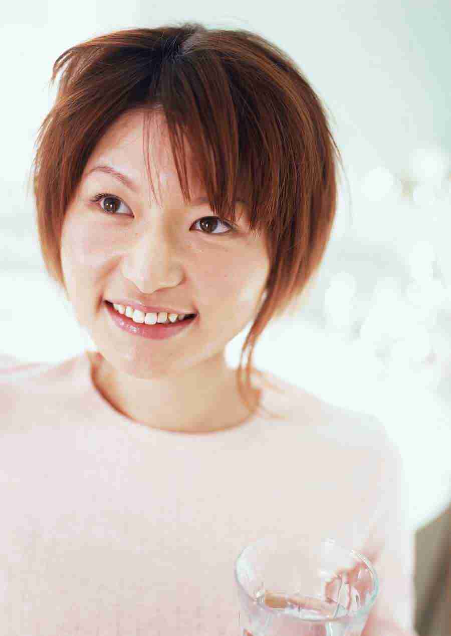 Woman Freshness And Smiles - Datacraft Sozaijiten  ></a>
<script language=JavaScript> 
  var txt = 