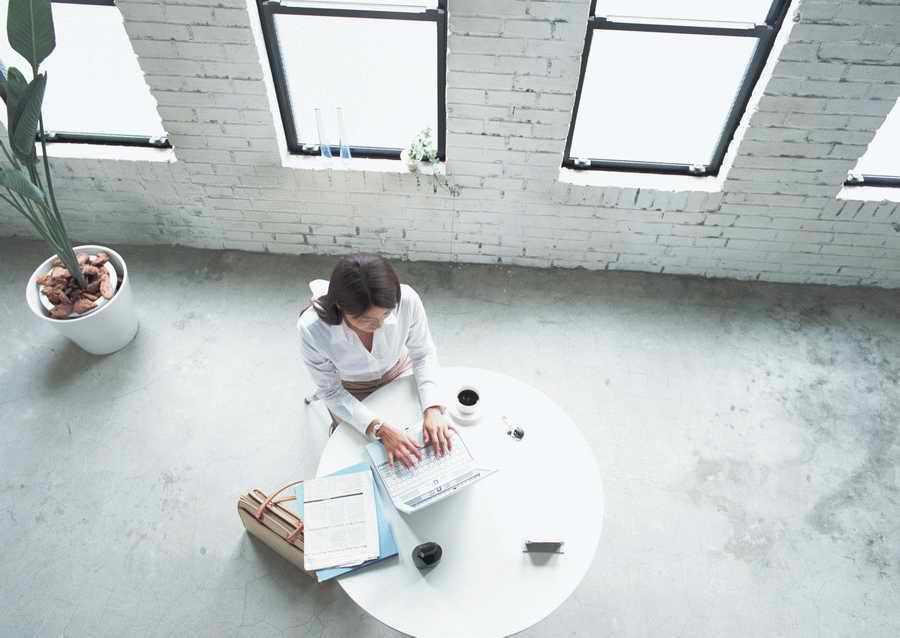 Women In the Morning Lifestyles - Datacraft Sozaijiten  ></a>
<script language=JavaScript> 
  var txt = 