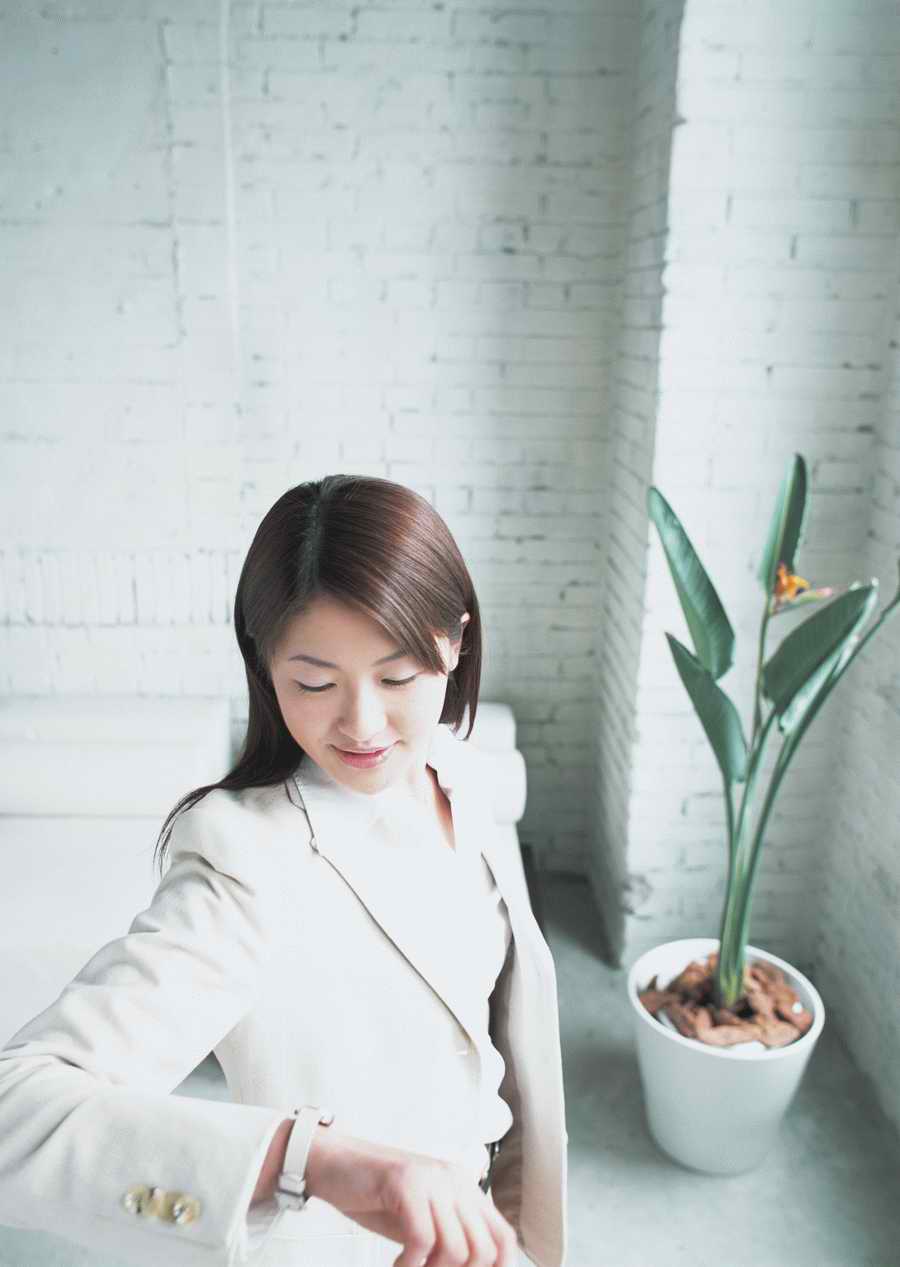 Women In the Morning Lifestyles - Datacraft Sozaijiten  ></a>
<script language=JavaScript> 
  var txt = 
