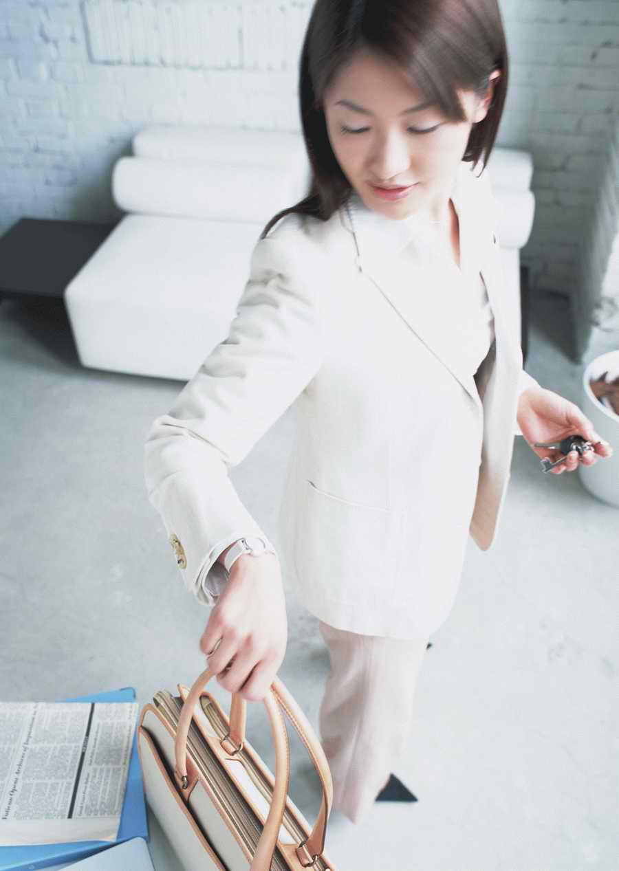 Women In the Morning Lifestyles - Datacraft Sozaijiten  ></a>
<script language=JavaScript> 
  var txt = 