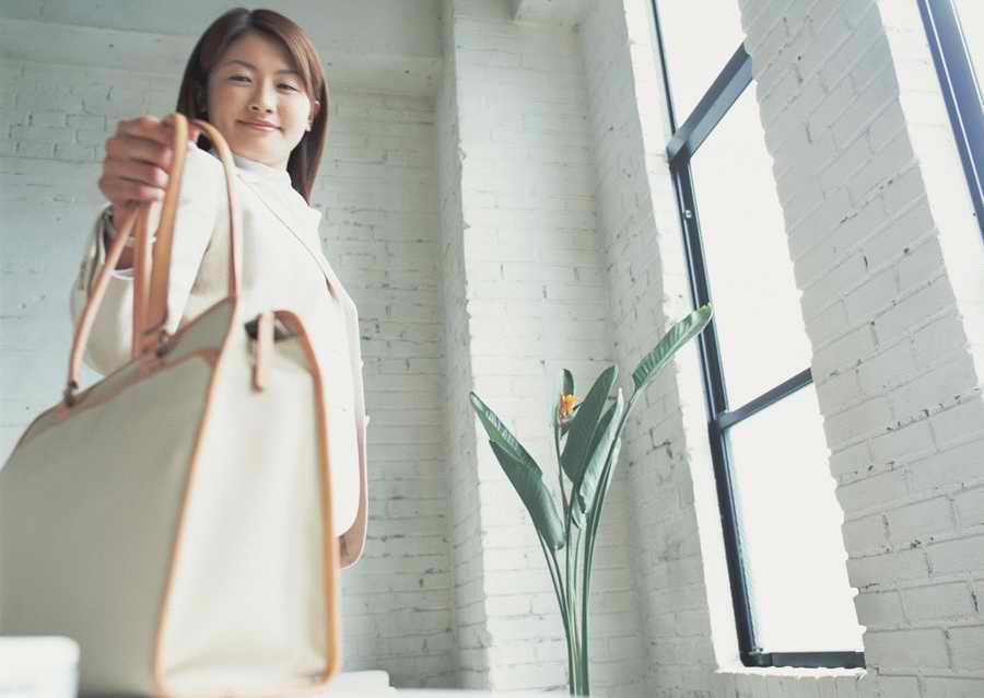 Women In the Morning Lifestyles - Datacraft Sozaijiten  ></a>
<script language=JavaScript> 
  var txt = 