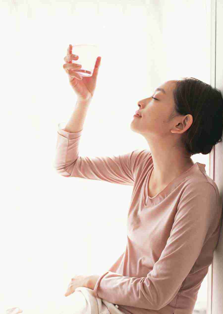 Woman Private Time - Datacraft Sozaijiten  ></a>
<script language=JavaScript> 
  var txt = 