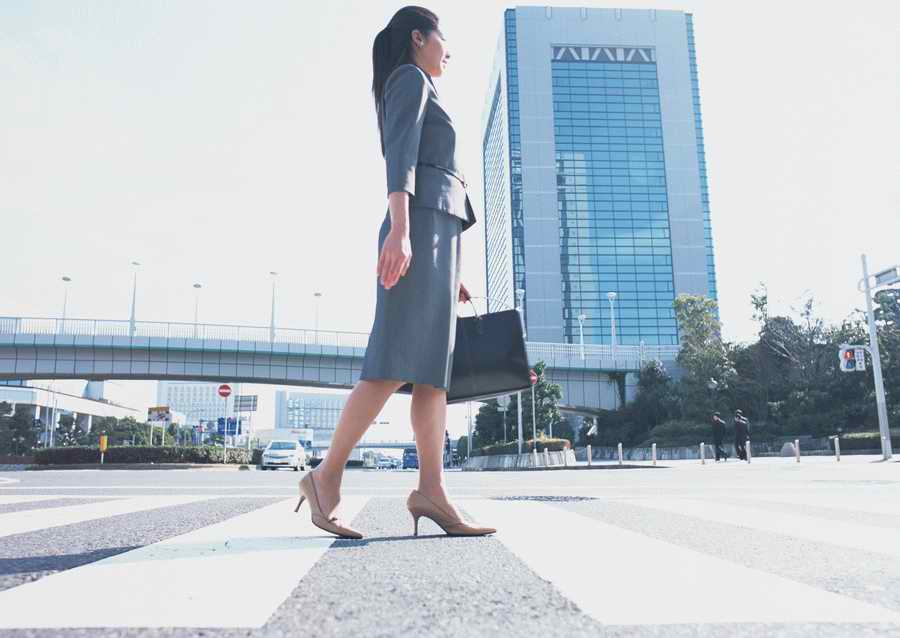 Working Women - Datacraft Sozaijiten  ></a>
<script language=JavaScript> 
  var txt = 