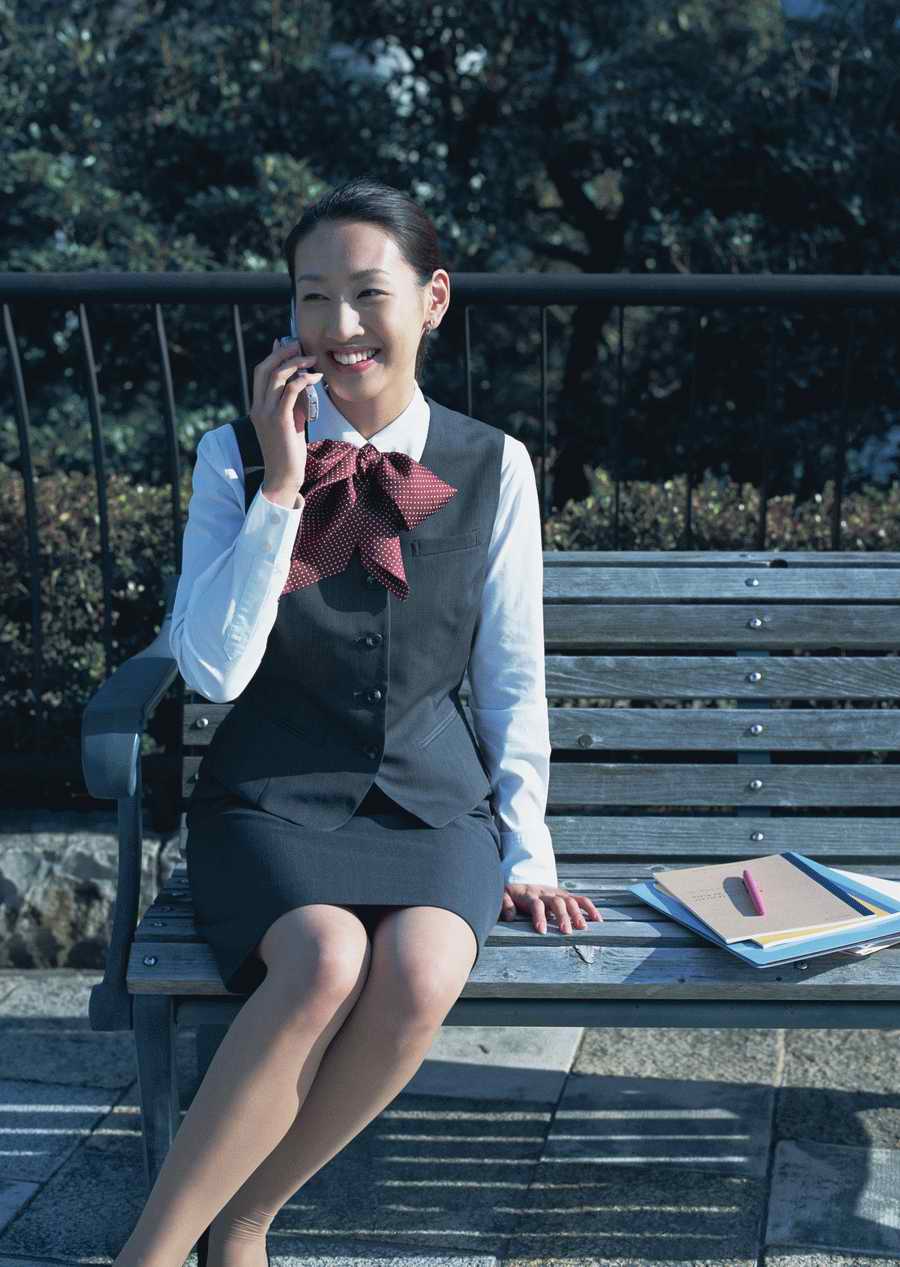 Working Women - Datacraft Sozaijiten  ></a>
<script language=JavaScript> 
  var txt = 