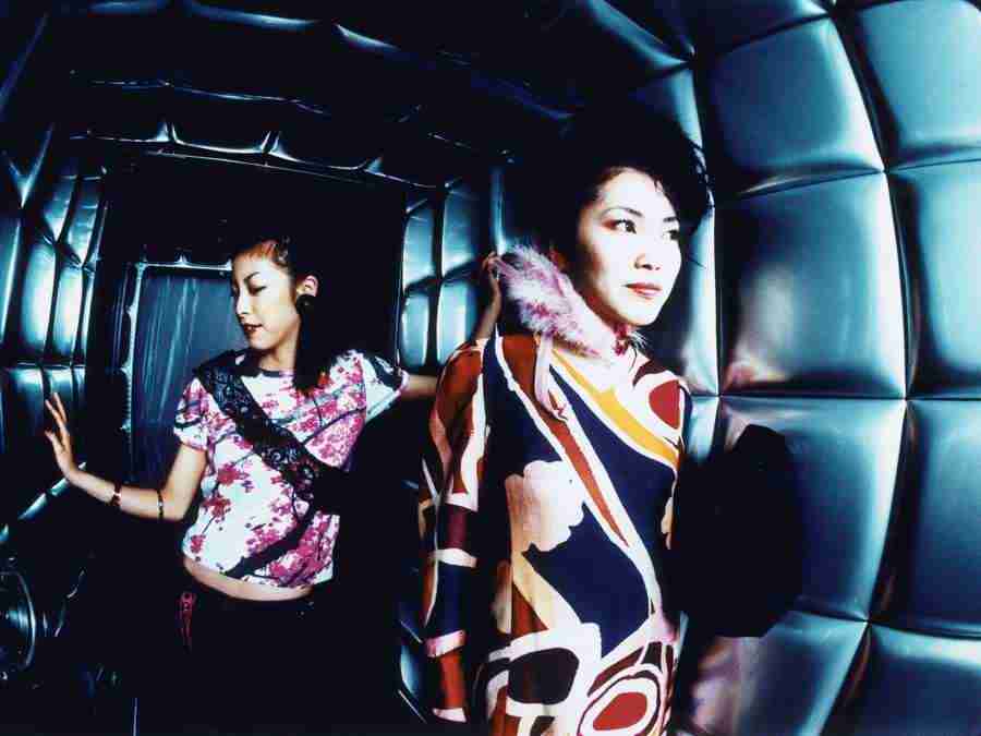 Cafe Tone 1 - Dex Tokyo Photo Bus ></a>
<script language=JavaScript> 
  var txt = 