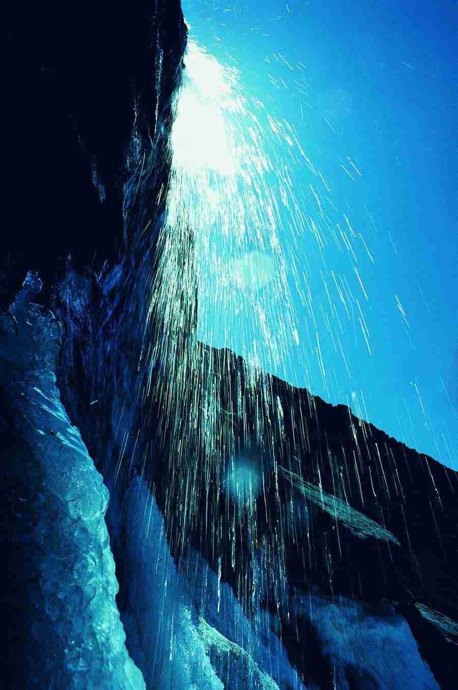 Aqua Blue - Digital Vision ></a>
<script language=JavaScript> 
  var txt = 