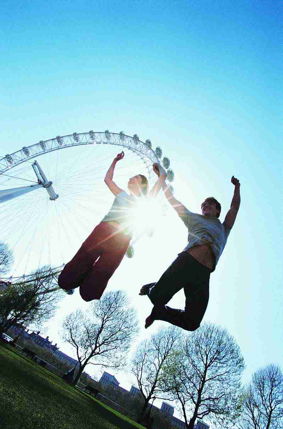City Break - Digital Vision ></a>
<script language=JavaScript> 
  var txt = 