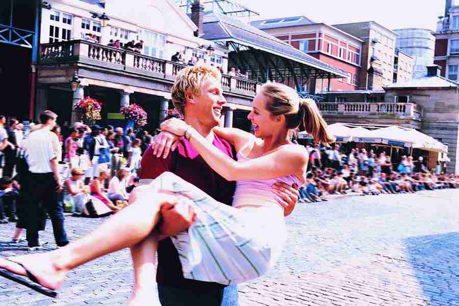 City Break - Digital Vision ></a>
<script language=JavaScript> 
  var txt = 