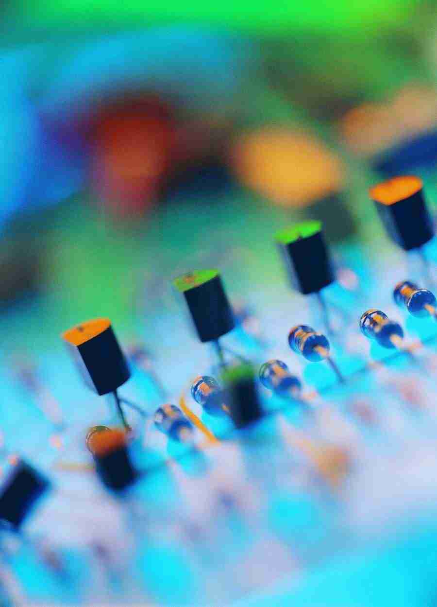 Electro Delirium - Digital Vision ></a>
<script language=JavaScript> 
  var txt = 