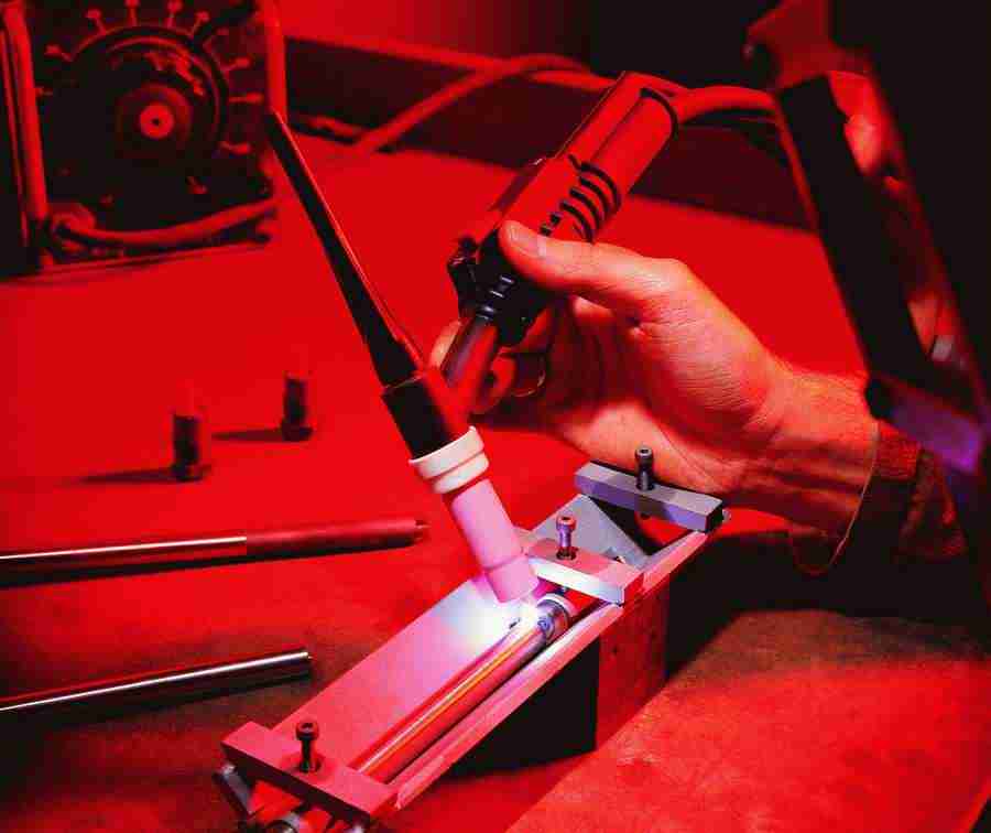 Industry in Action - Digital Vision ></a>
<script language=JavaScript> 
  var txt = 