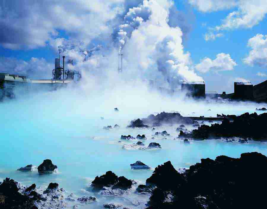 Industry in Action - Digital Vision ></a>
<script language=JavaScript> 
  var txt = 