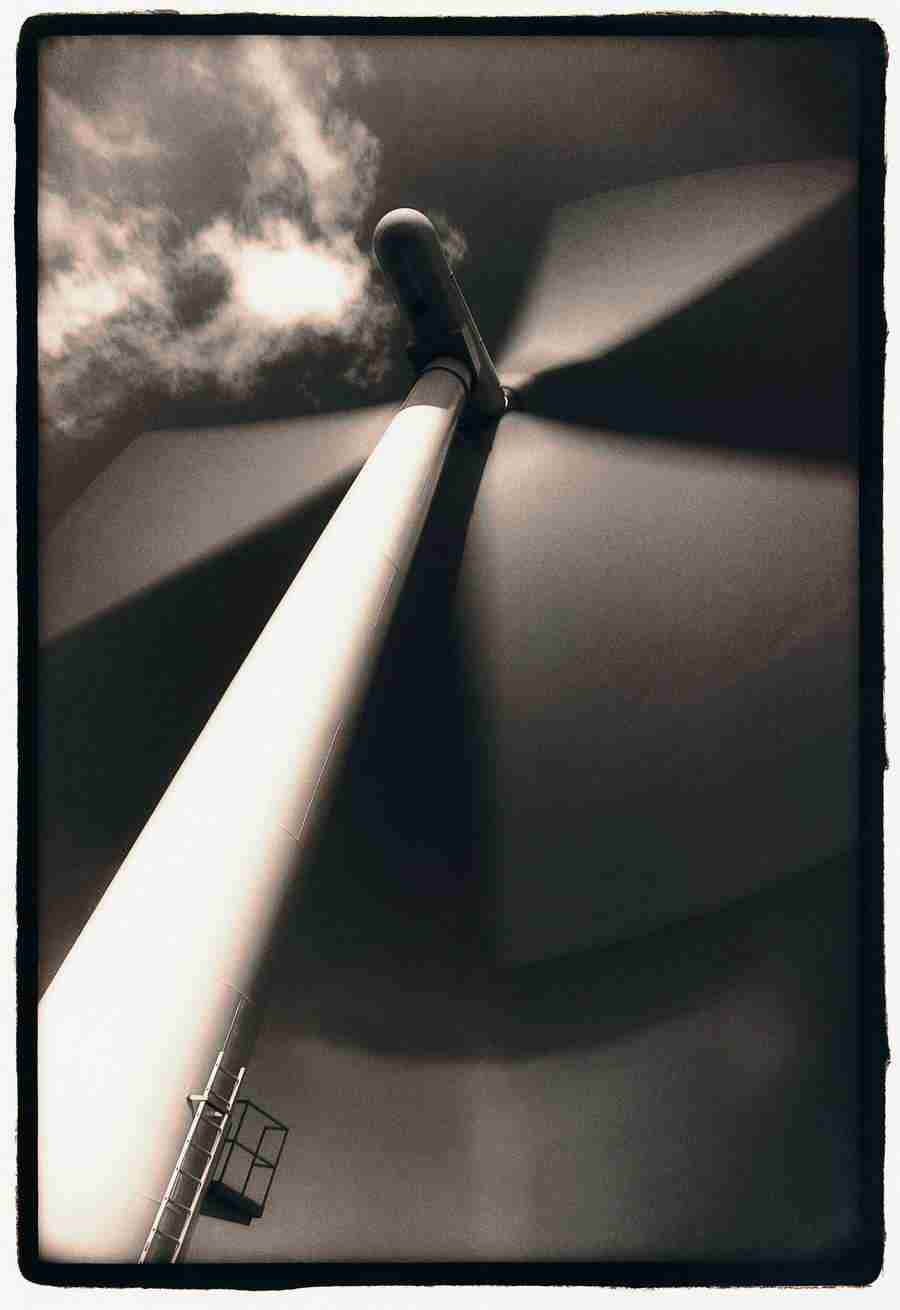 Industry in Action - Digital Vision ></a>
<script language=JavaScript> 
  var txt = 