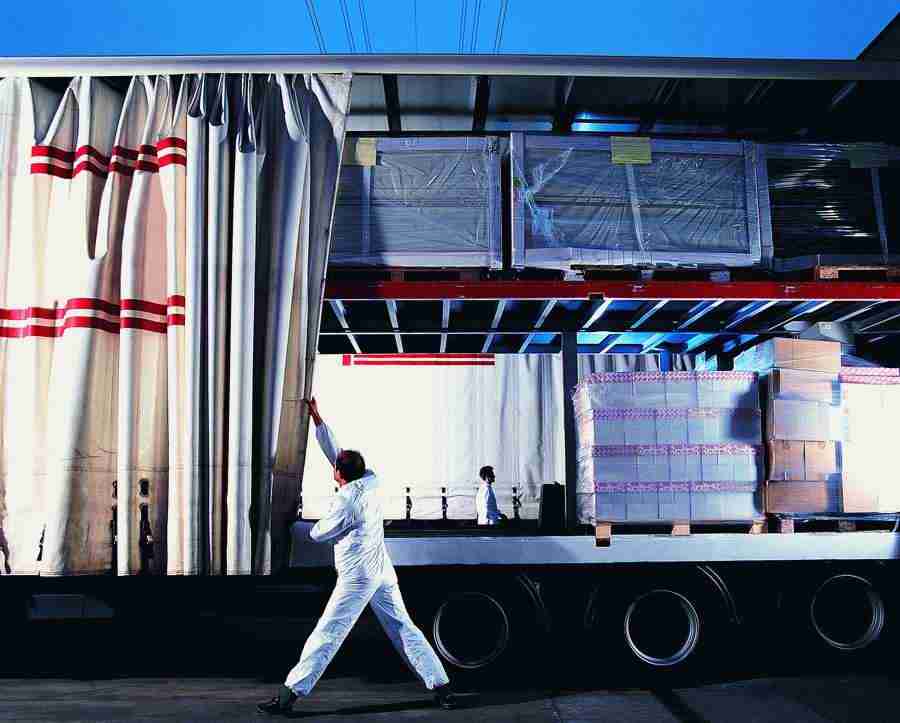 Industry in Action - Digital Vision ></a>
<script language=JavaScript> 
  var txt = 