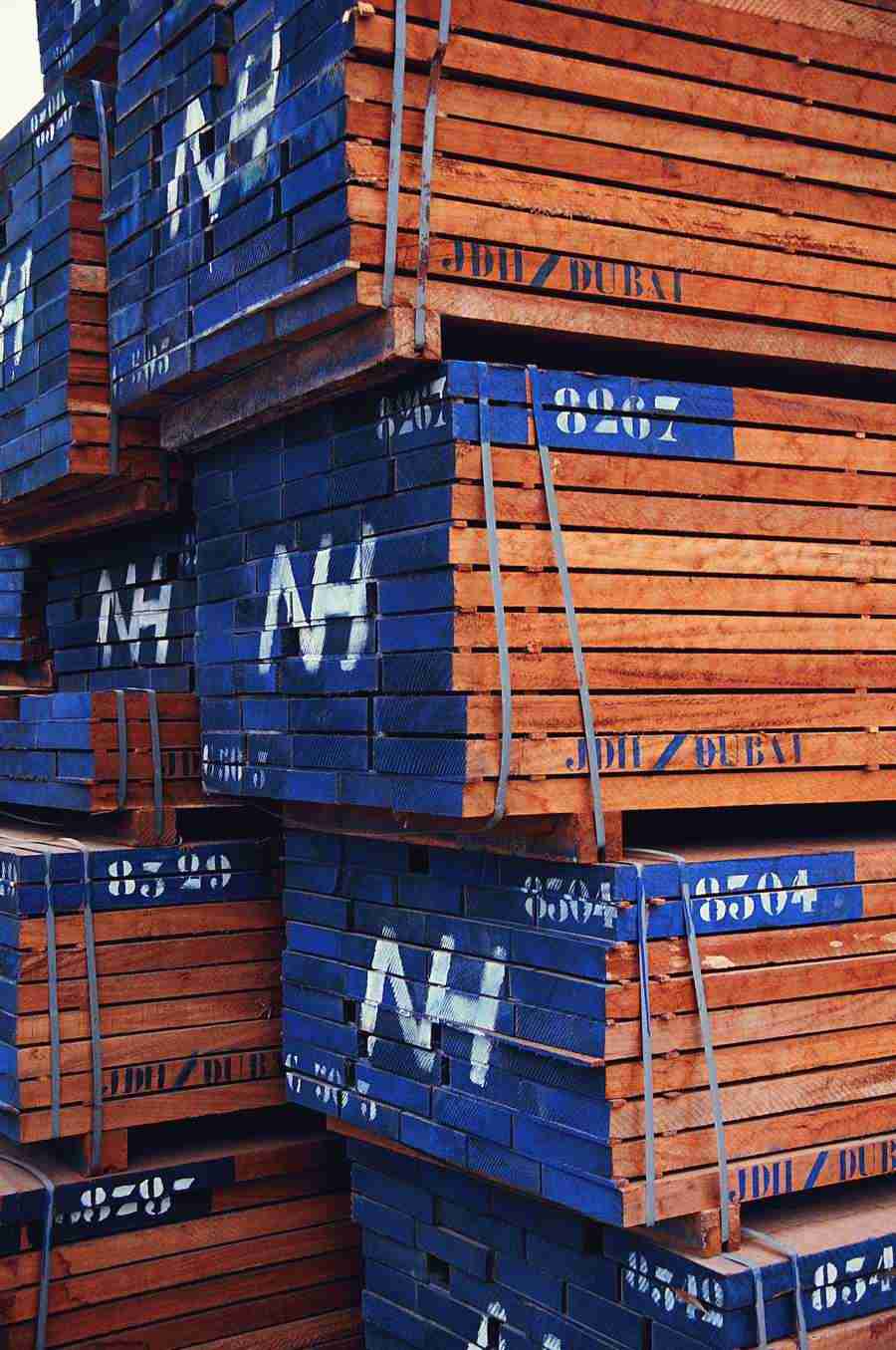 Industry in Action - Digital Vision ></a>
<script language=JavaScript> 
  var txt = 