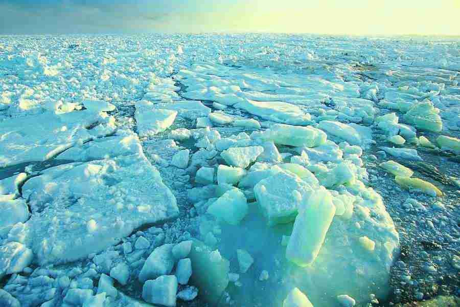 Ice Kingdom - Digital Vision ></a>
<script language=JavaScript> 
  var txt = 