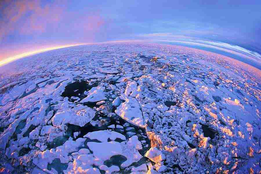 Ice Kingdom - Digital Vision ></a>
<script language=JavaScript> 
  var txt = 