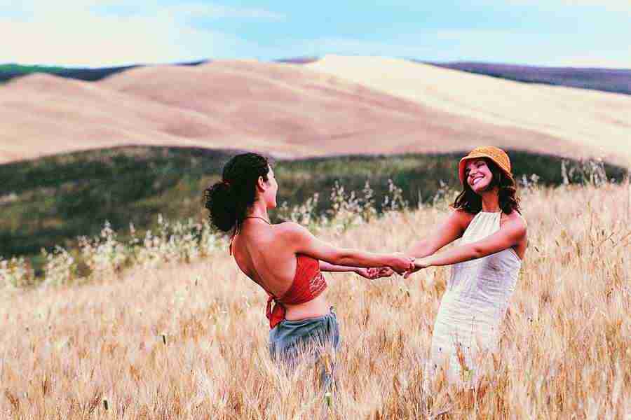 Movers and Shakers - Digital Vision ></a>
<script language=JavaScript> 
  var txt = 