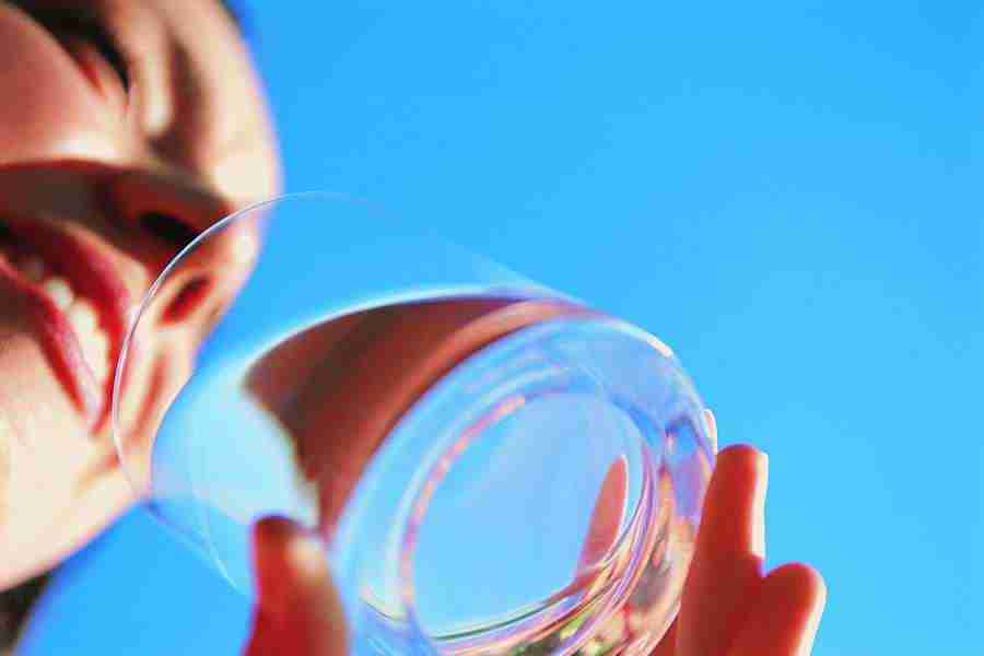 Movers and Shakers - Digital Vision ></a>
<script language=JavaScript> 
  var txt = 