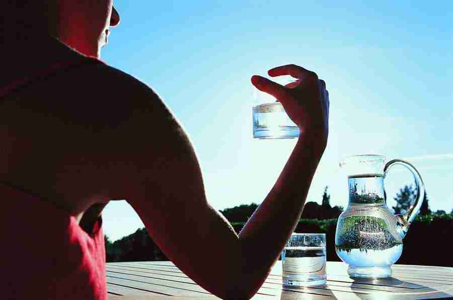 Movers and Shakers - Digital Vision ></a>
<script language=JavaScript> 
  var txt = 