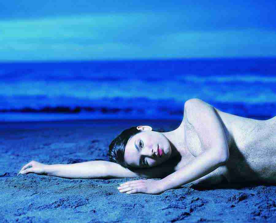 Movers and Shakers - Digital Vision ></a>
<script language=JavaScript> 
  var txt = 