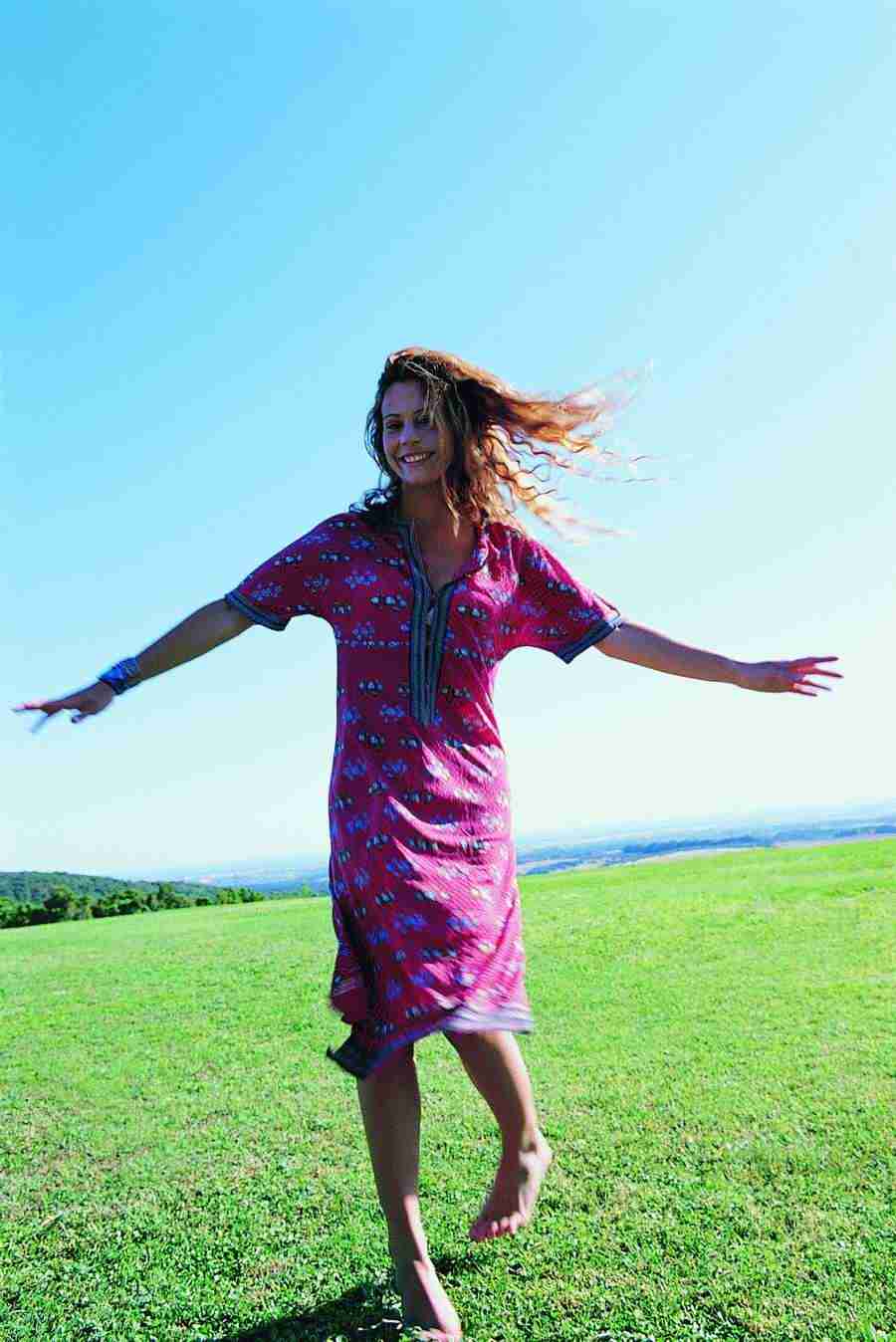 Movers and Shakers - Digital Vision ></a>
<script language=JavaScript> 
  var txt = 