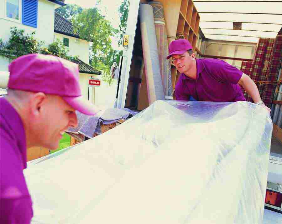 Moving In - Digital Vision ></a>
<script language=JavaScript> 
  var txt = 