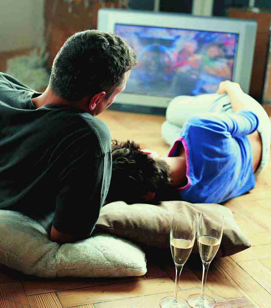 Moving In - Digital Vision ></a>
<script language=JavaScript> 
  var txt = 