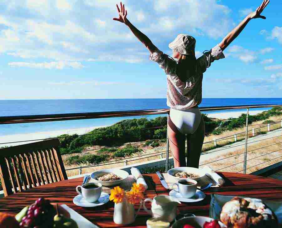 Tropical Retreat - Digital Vision ></a>
<script language=JavaScript> 
  var txt = 