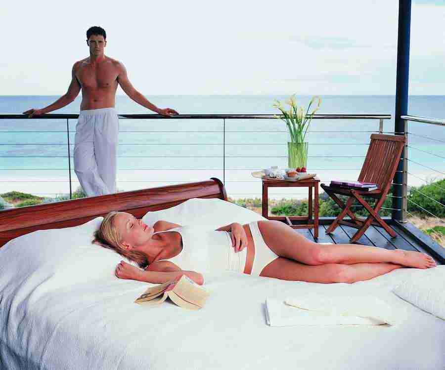 Tropical Retreat - Digital Vision ></a>
<script language=JavaScript> 
  var txt = 