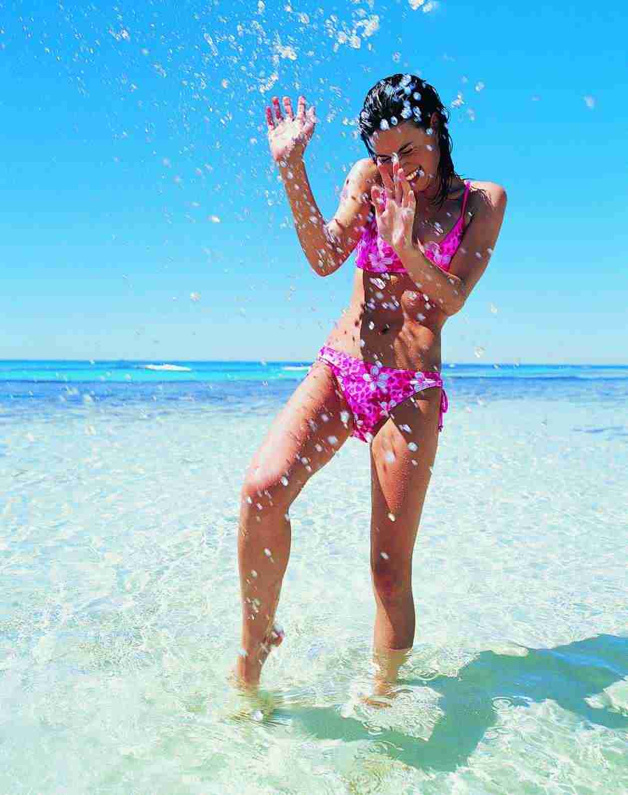 Tropical Retreat - Digital Vision ></a>
<script language=JavaScript> 
  var txt = 