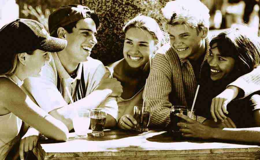 Teenagers Today - Digital Vision ></a>
<script language=JavaScript> 
  var txt = 