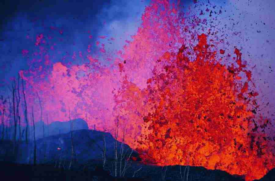 Volcanoes - Digital Vision ></a>
<script language=JavaScript> 
  var txt = 