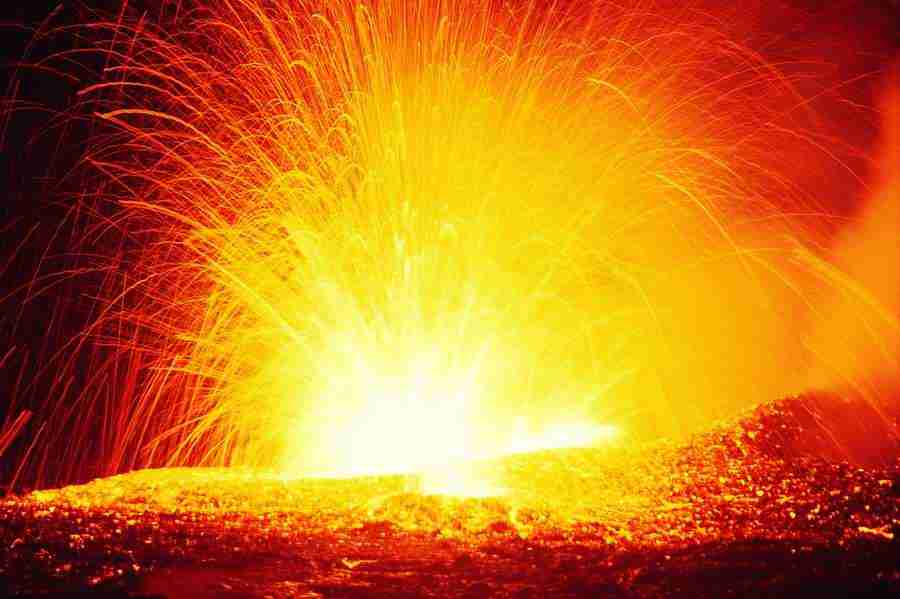 Volcanoes - Digital Vision ></a>
<script language=JavaScript> 
  var txt = 