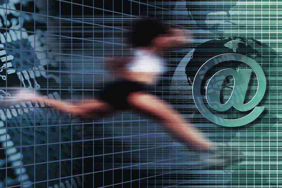 Com Central - Eyewire ></a>
<script language=JavaScript> 
  var txt = 
