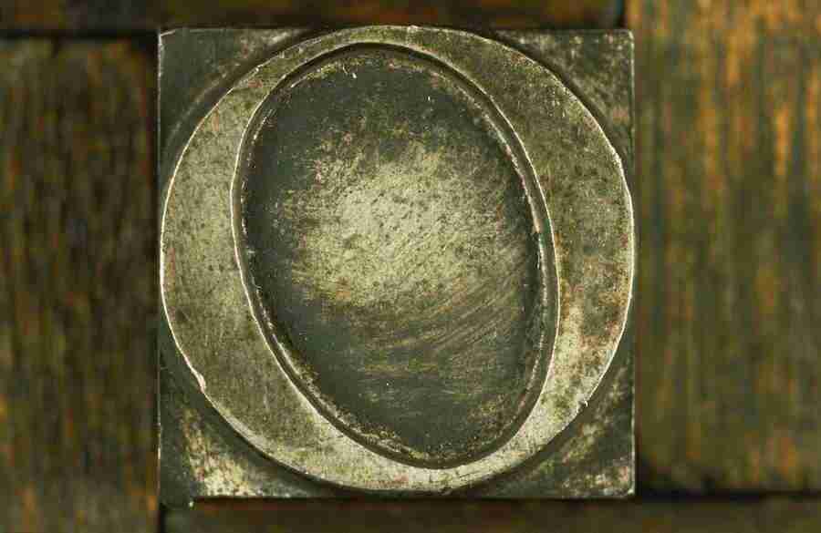 Hot Blocks - Eyewire ></a>
<script language=JavaScript> 
  var txt = 