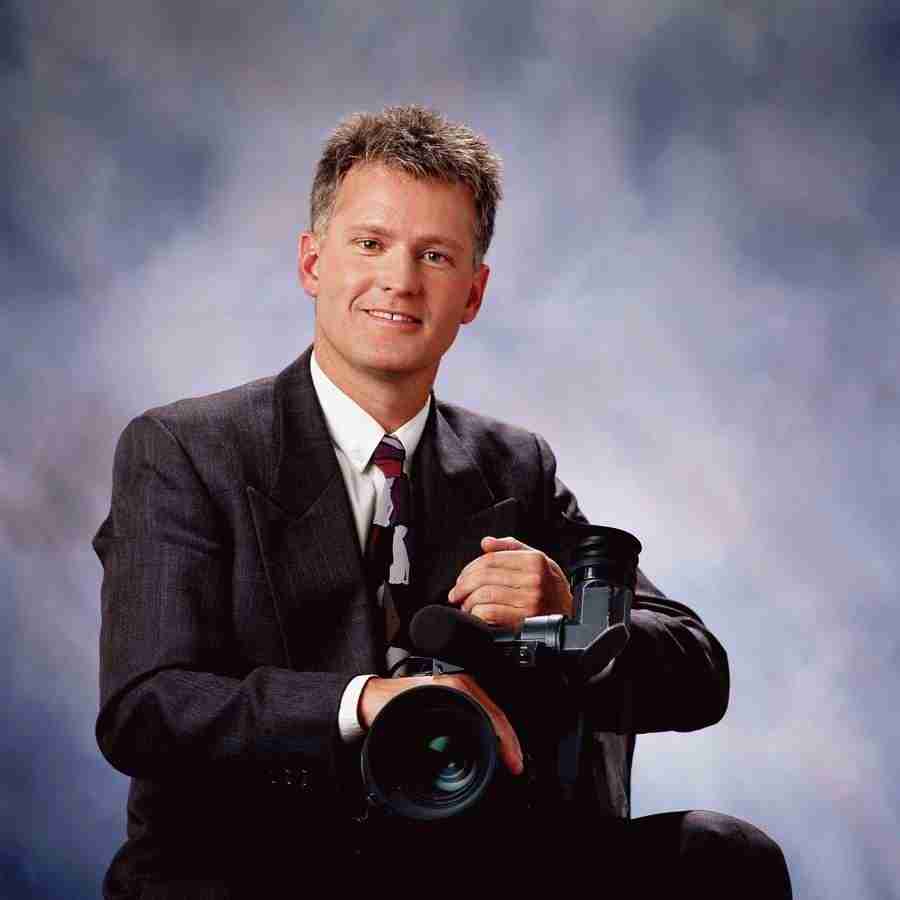 People & Professions - Eyewire ></a>
<script language=JavaScript> 
  var txt = 