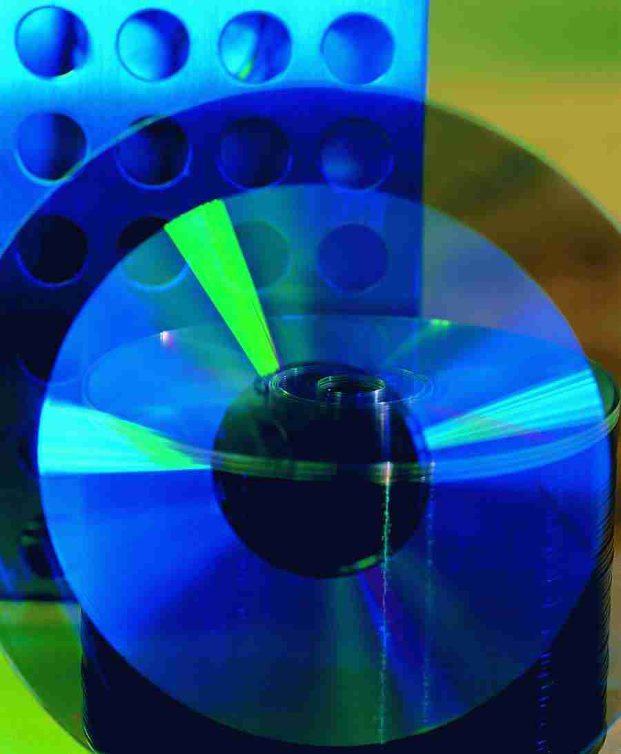 Info Ages 2 - Fullerton Imagemore ></a>
<script language=JavaScript> 
  var txt = 